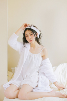 女大学生的沙龙室4